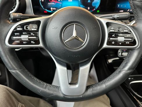 Used 2020 Mercedes-Benz A 220 4MATIC image 3