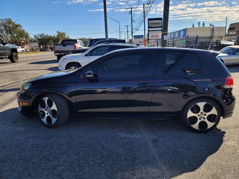Used 2010 Volkswagen GTI 2.0T Coupe image 4
