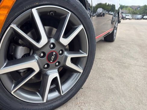 Certified 2022 Kia Soul Turbo FWD image 2