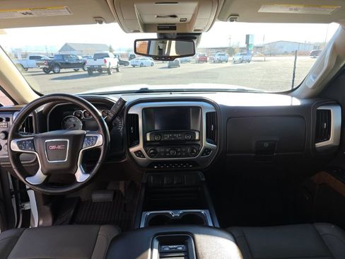 Used 2018 GMC Sierra 1500 SLT AWD/4WD image 30