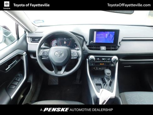 Used 2025 Toyota RAV4 XLE FWD image 6