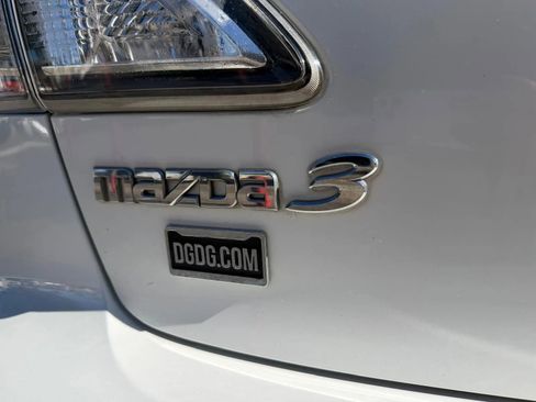 Used 2012 MAZDA MAZDA3 i Touring image 17