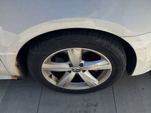 Used 2013 Volkswagen Passat 2.5 SE FWD image 4