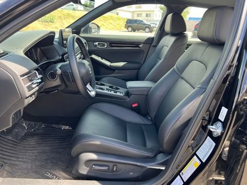 Used 2025 Honda Civic Sport image 12