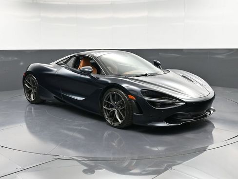 Used 2020 McLaren 720S Spider image 10