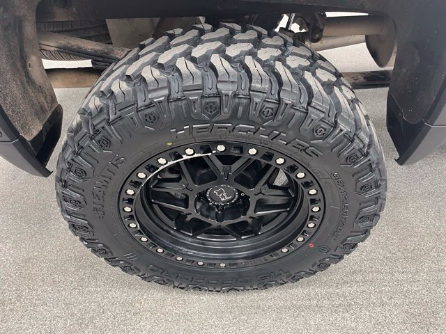 Used 2020 GMC Sierra 1500 SLT w/ X31 Off-Road Package AWD/4WD image 16