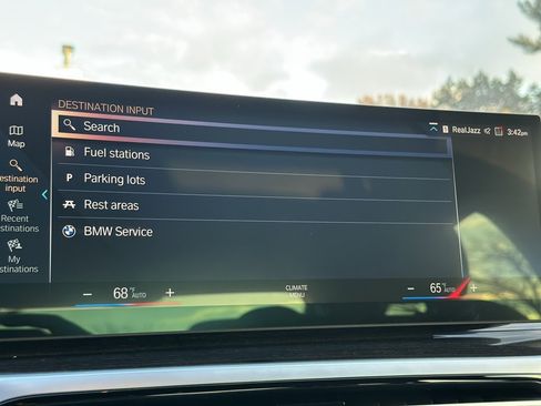 Used 2023 BMW 330i xDrive 330i xDrive w/ Premium Package image 41