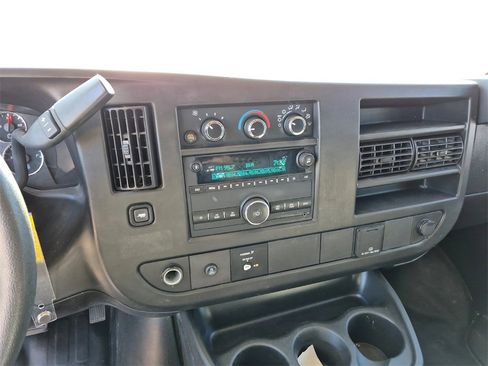 Used 2021 GMC Savana 2500 w/ Driver Convenience Package image 21