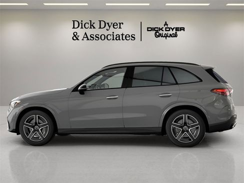 Used 2025 Mercedes-Benz GLC 300 GLC 300 image 22