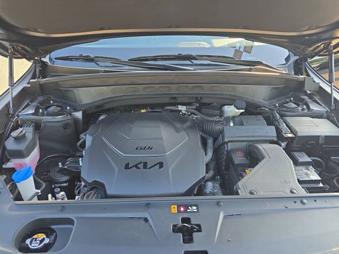Used 2024 Kia Telluride EX w/ EX Captain's Chair Package FWD image 32