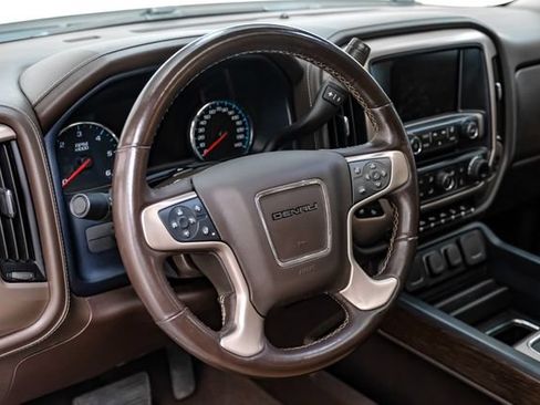 Used 2018 GMC Sierra 1500 Denali w/ Denali Ultimate Package AWD/4WD image 14