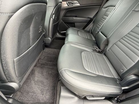 Used 2025 Kia Sportage SX AWD/4WD image 13