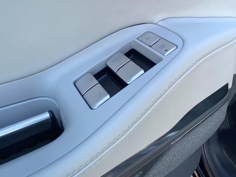 New 2026 Lincoln Navigator L Reserve AWD/4WD image 12