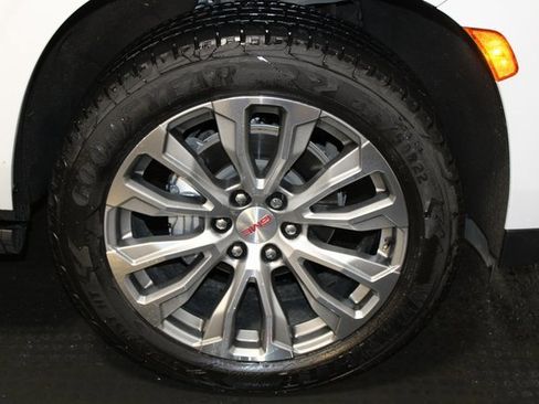 Used 2021 GMC Yukon Denali image 50