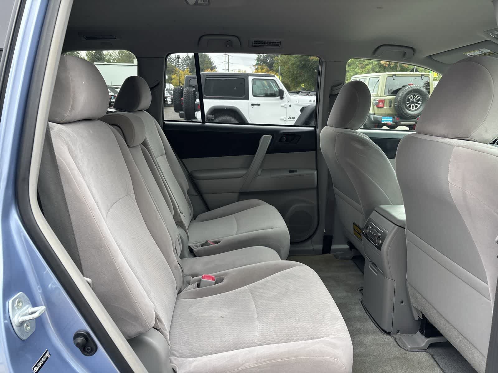 Used 2010 Toyota Highlander 4WD w/ Extra Value Pkg 2 image 8