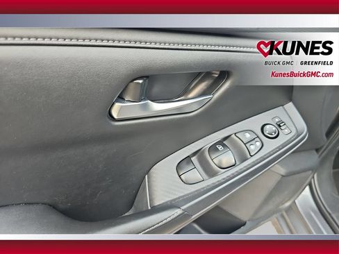 Used 2024 Nissan Sentra SV FWD image 14