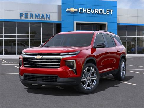 New 2025 Chevrolet Traverse LT w/ Enhanced Driving Package image 7