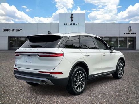 Certified 2022 Lincoln Corsair AWD w/ Equipment Group 101A image 4