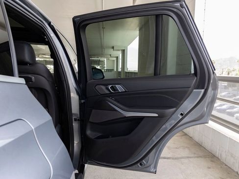 Certified 2024 BMW X5 sDrive40i w/ Premium Package RWD image 23