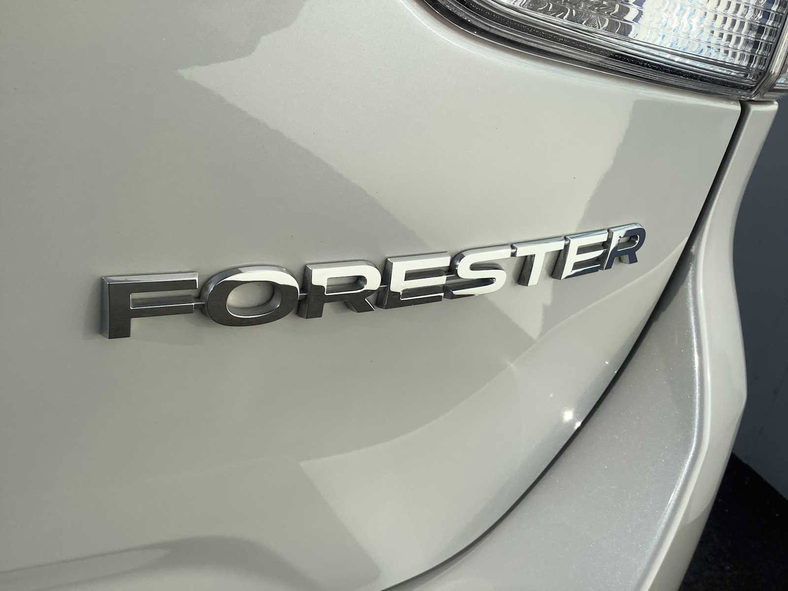 Used 2023 Subaru Forester AWD/4WD image 7