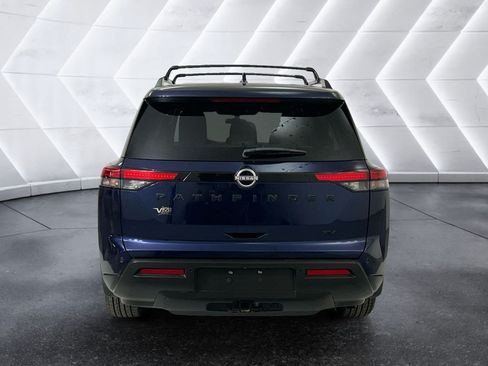 Used 2022 Nissan Pathfinder SV w/ SV Black Package FWD image 5