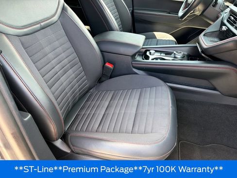 Used 2025 Ford Explorer ST-Line w/ Premium Package AWD/4WD image 40