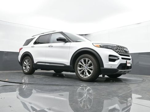 Used 2023 Ford Explorer Limited image 45