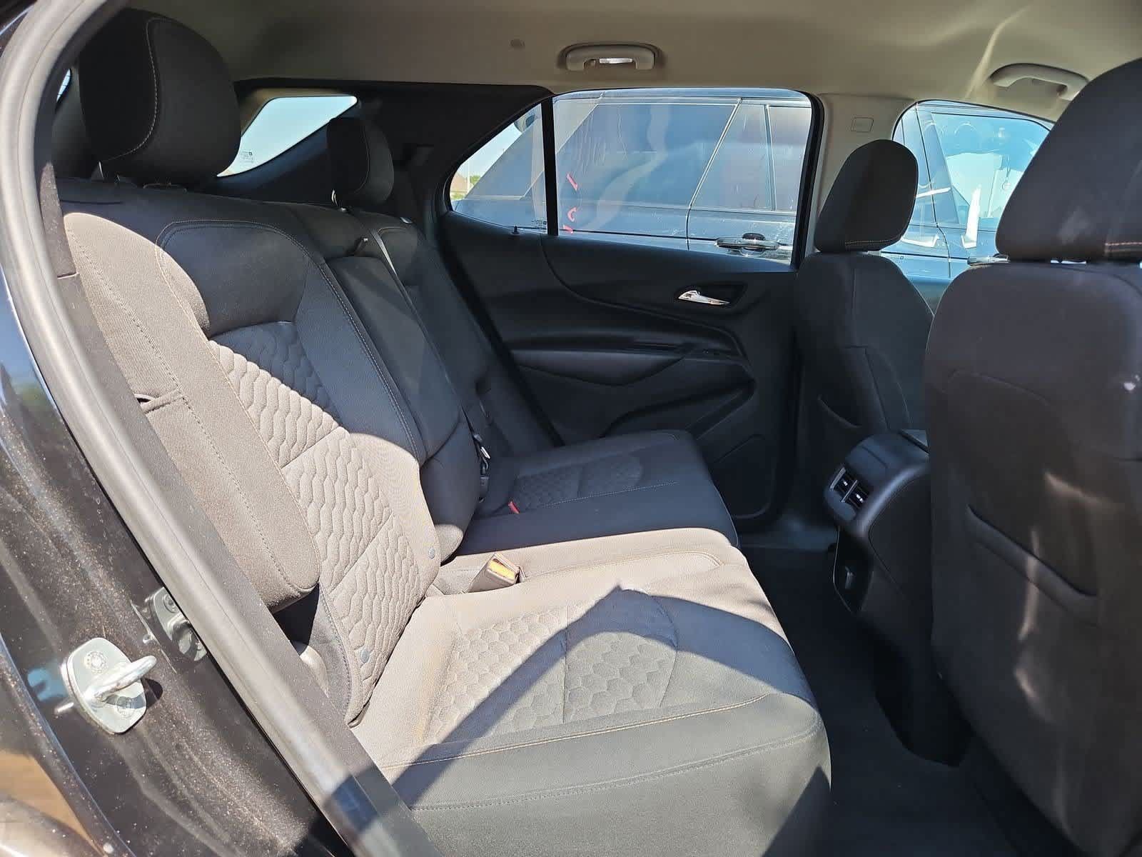 Used 2018 Chevrolet Equinox LT FWD image 19