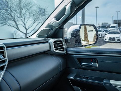 Used 2025 Toyota Tundra Platinum image 41