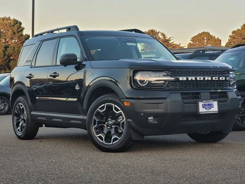 New 2025 Ford Bronco Sport Outer Banks w/ Outer Banks Tech Package+ image 2