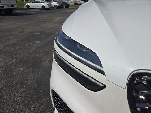 Used 2025 Genesis GV70 3.5T Sport w/ Sport Advanced Package image 15