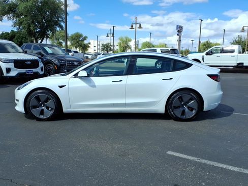 Used 2021 Tesla Model 3 Standard Range Plus RWD image 3