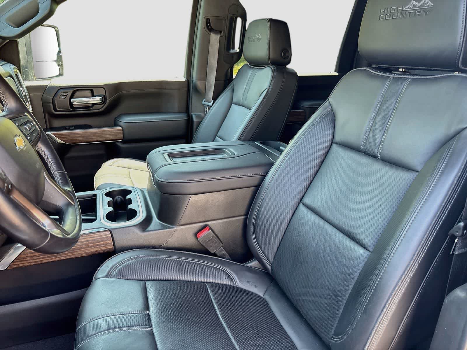 Used 2022 Chevrolet Silverado 2500 High Country w/ Safety Package II AWD/4WD image 22