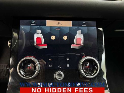 Used 2022 Land Rover Range Rover Evoque R-Dynamic SE image 28