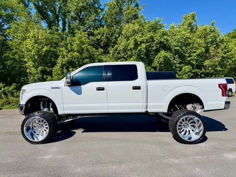 Used 2016 Ford F150 XLT AWD/4WD image 4