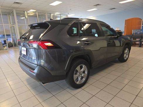 Used 2023 Toyota RAV4 XLE w/ Convenience Package FWD image 8