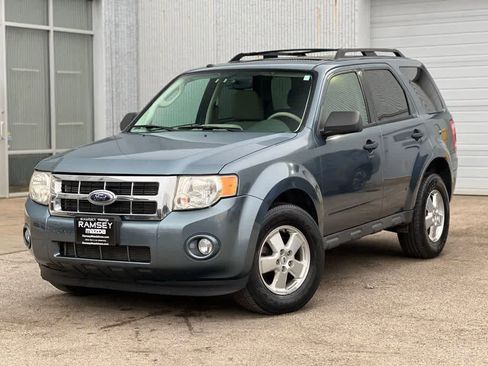 Used 2011 Ford Escape XLT w/ 202A Rapid Spec Order Code image 1