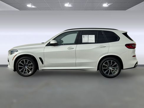 Certified 2022 BMW X5 xDrive40i w/ M Sport Package image 2