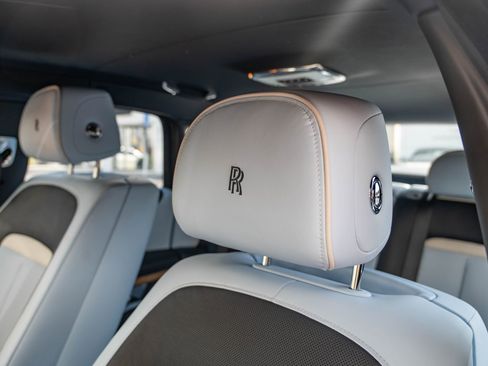 Certified 2022 Rolls-Royce Ghost w/ Ghost Package image 10