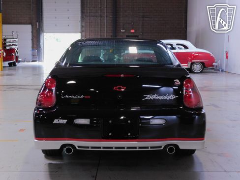 Used 2002 Chevrolet Monte Carlo SS w/ Pace Car Replica Pkg image 23