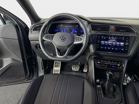 Used 2023 Volkswagen Tiguan SE R-Line FWD image 24