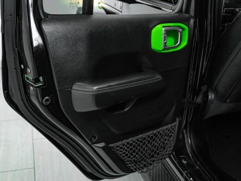 Used 2021 Jeep Gladiator Overland w/ Uconnect 4C Nav & Sound Group image 41