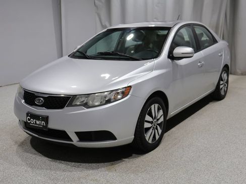 Used 2013 Kia Forte EX w/ Premium Pkg FWD image 6