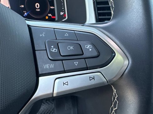Used 2023 Volkswagen Atlas Cross Sport SE w/ Panoramic Sunroof Package FWD image 31