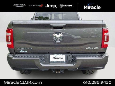 Used 2024 RAM 2500 Laramie AWD/4WD image 5