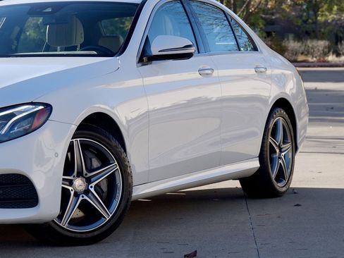 Used 2017 Mercedes-Benz E 300 4MATIC image 22