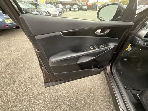 Used 2016 Kia Sorento EX image 6