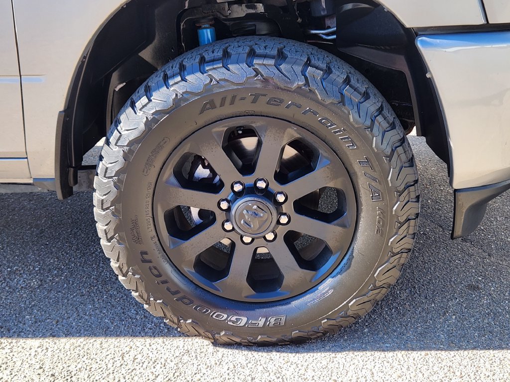 Used 2022 RAM 2500 Big Horn w/ Night Edition AWD/4WD image 15