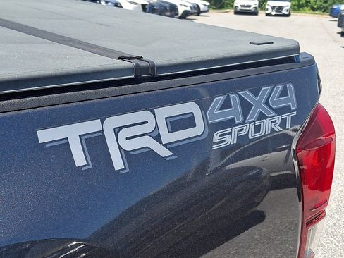 Used 2016 Toyota Tacoma TRD Sport w/ Premium & Technology Package AWD/4WD image 28