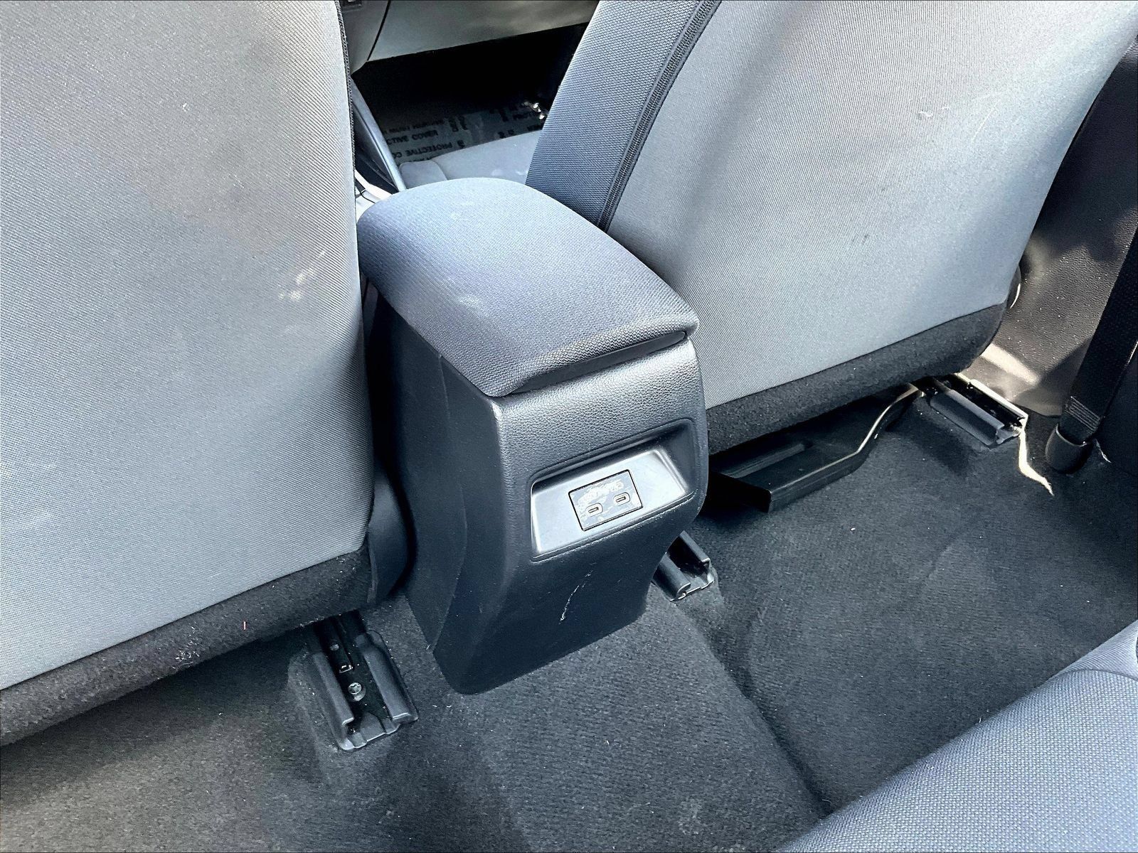 Used 2024 Toyota Corolla LE FWD image 13